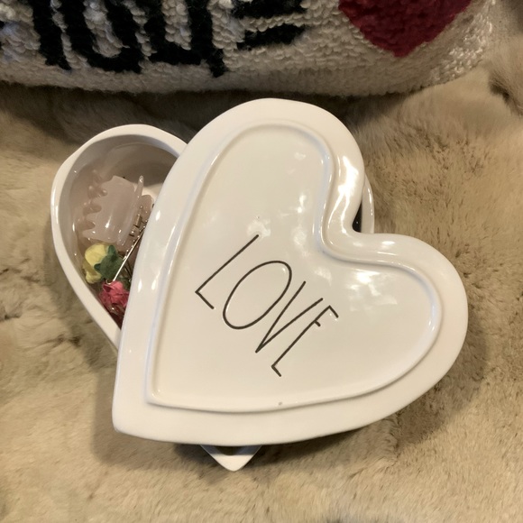 Rae Dunn LOVE Jewelry Box Ceramic Trinket Box LL - Picture 3 of 3